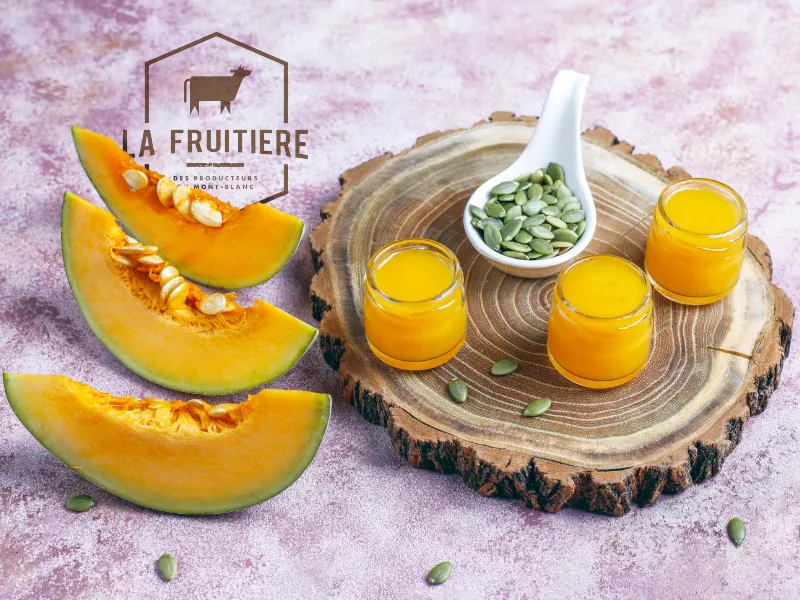 Pots de confiture et tranche de melon
